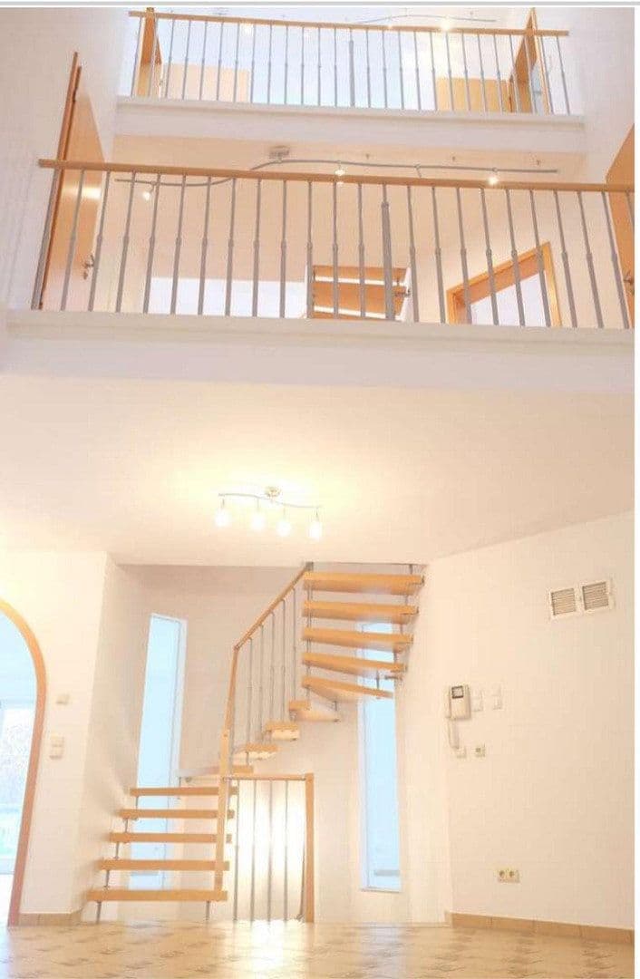 Pronájem domu 330 m², pozemek 1.100 m², Haimhausen, Bavorsko Pronájem domu 330 m², pozemek 1.100 m², Haimhausen, Bavorsko