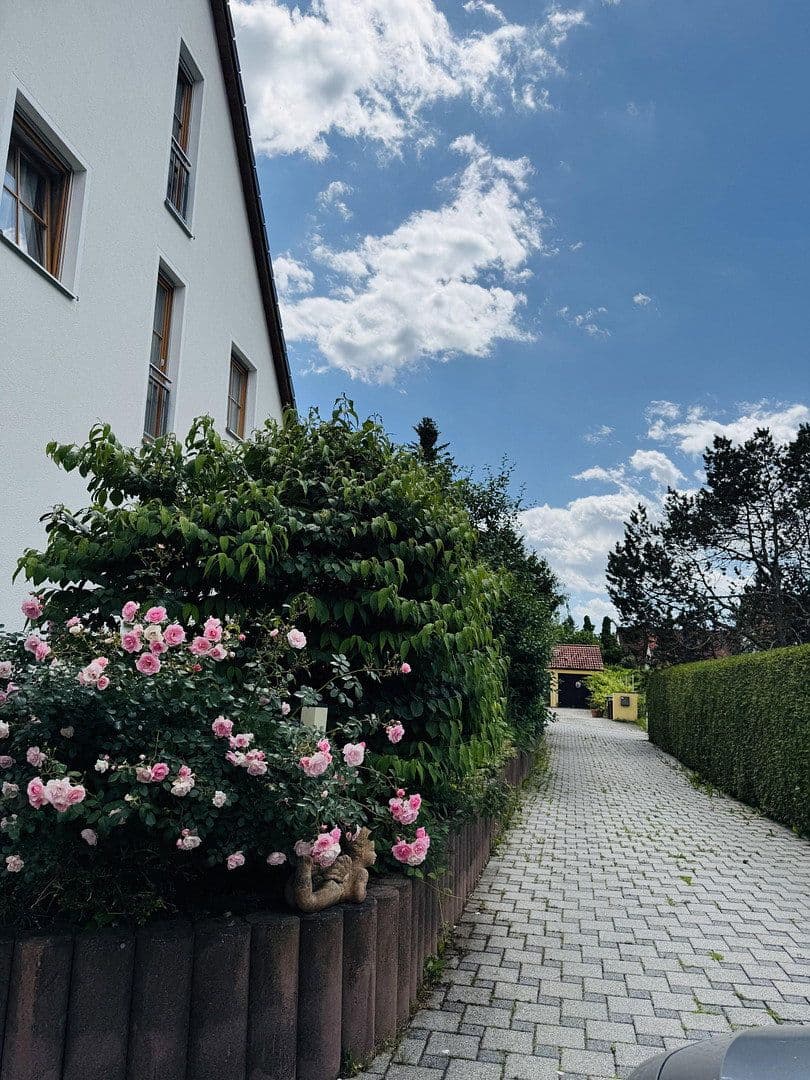 Pronájem domu 330 m², pozemek 1.100 m², Haimhausen, Bavorsko Pronájem domu 330 m², pozemek 1.100 m², Haimhausen, Bavorsko