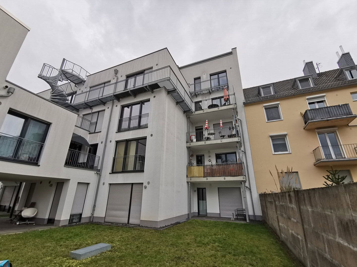 Pronájem bytu 2+1 47 m², Römerstr. 67, Bonn, Severní Porýní-Vestfálsko Pronájem bytu 2+1 47 m², Römerstr. 67, Bonn, Severní Porýní-Vestfálsko