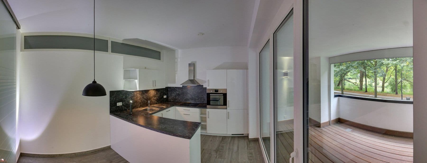 Pronájem bytu 3+1 128 m², Contrescarpe 95-97, Bremen, Bremen Pronájem bytu 3+1 128 m², Contrescarpe 95-97, Bremen, Bremen