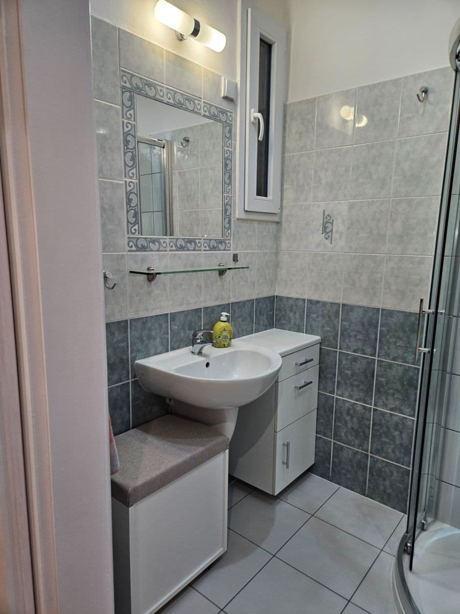 Pronájem bytu 1+kk 37 m², Prouzova, Praha, Praha Pronájem bytu 1+kk 37 m², Prouzova, Praha, Praha