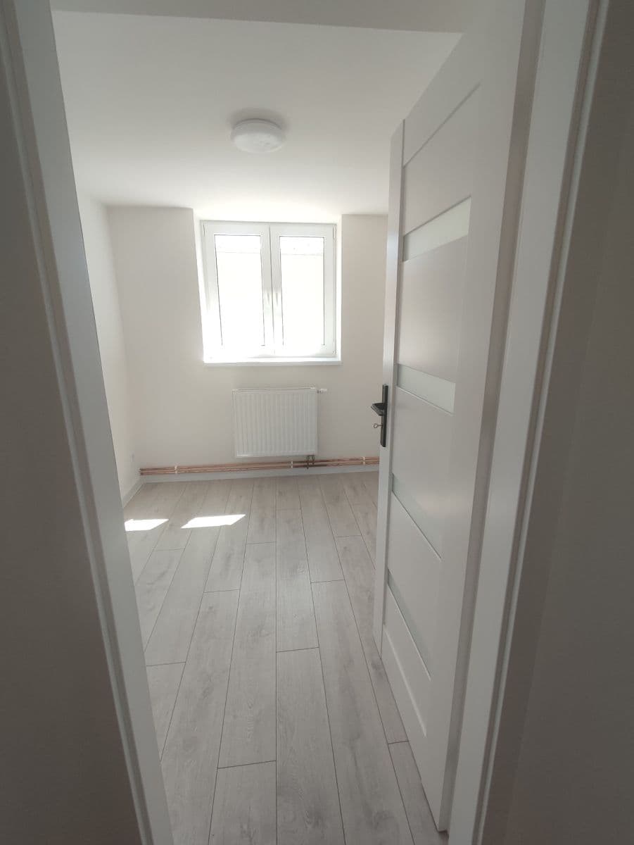Pronájem bytu 4+1 80 m², Borový vrch, Liberec, Liberecký kraj Pronájem bytu 4+1 80 m², Borový vrch, Liberec, Liberecký kraj