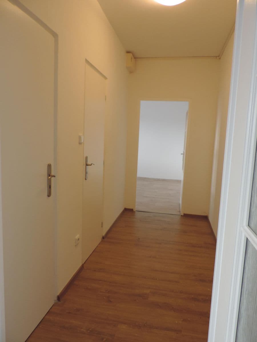 Pronájem bytu 2+1 53 m², Švermova, Beroun, Středočeský kraj Pronájem bytu 2+1 53 m², Švermova, Beroun, Středočeský kraj