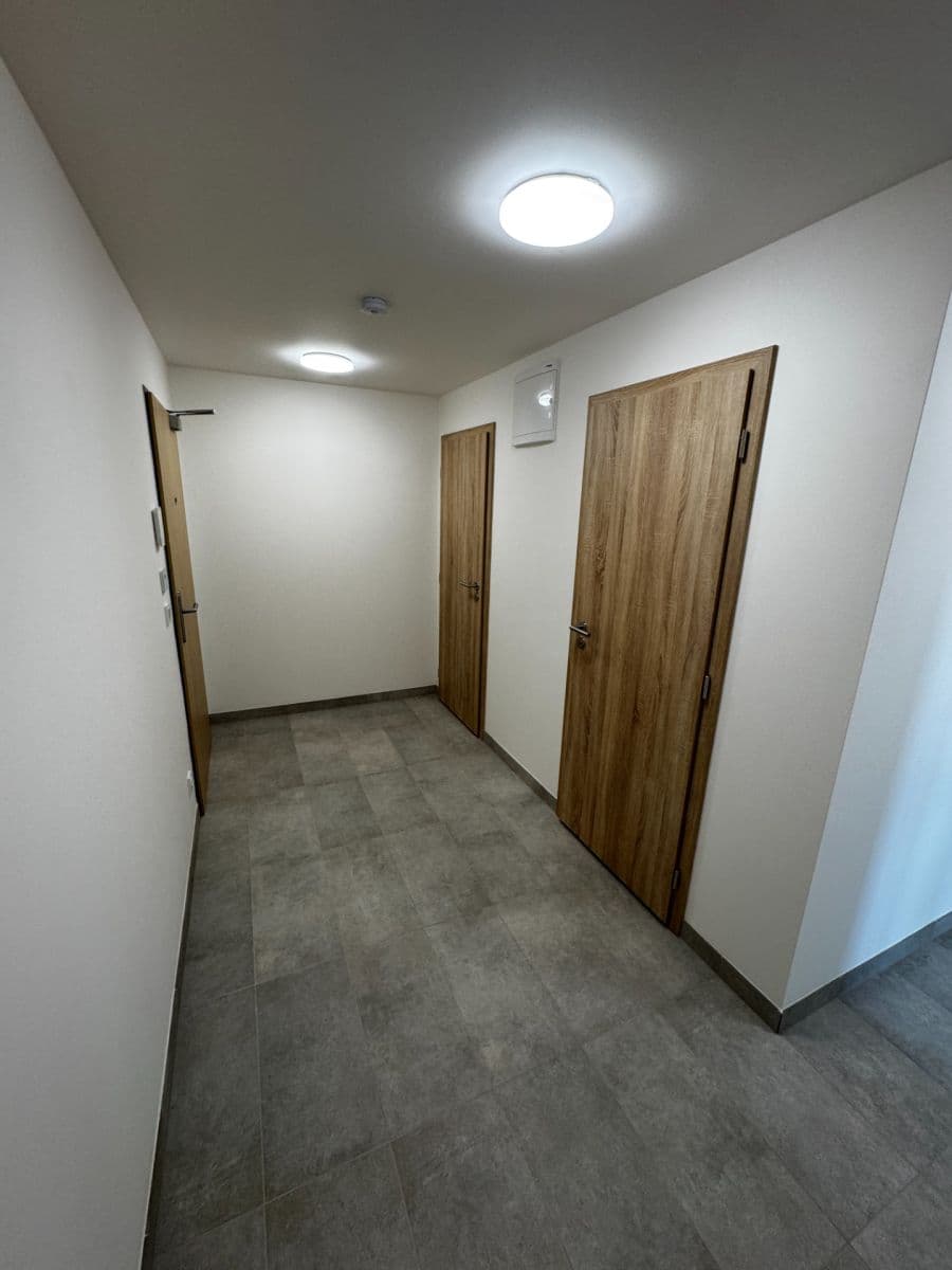 Prodej bytu 2+kk 48 m², U Továren, Praha, Praha Prodej bytu 2+kk 48 m², U Továren, Praha, Praha