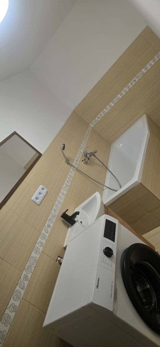 Pronájem domu 42 m², pozemek 140 m², Husova, Zlonice, Středočeský kraj Pronájem domu 42 m², pozemek 140 m², Husova, Zlonice, Středočeský kraj