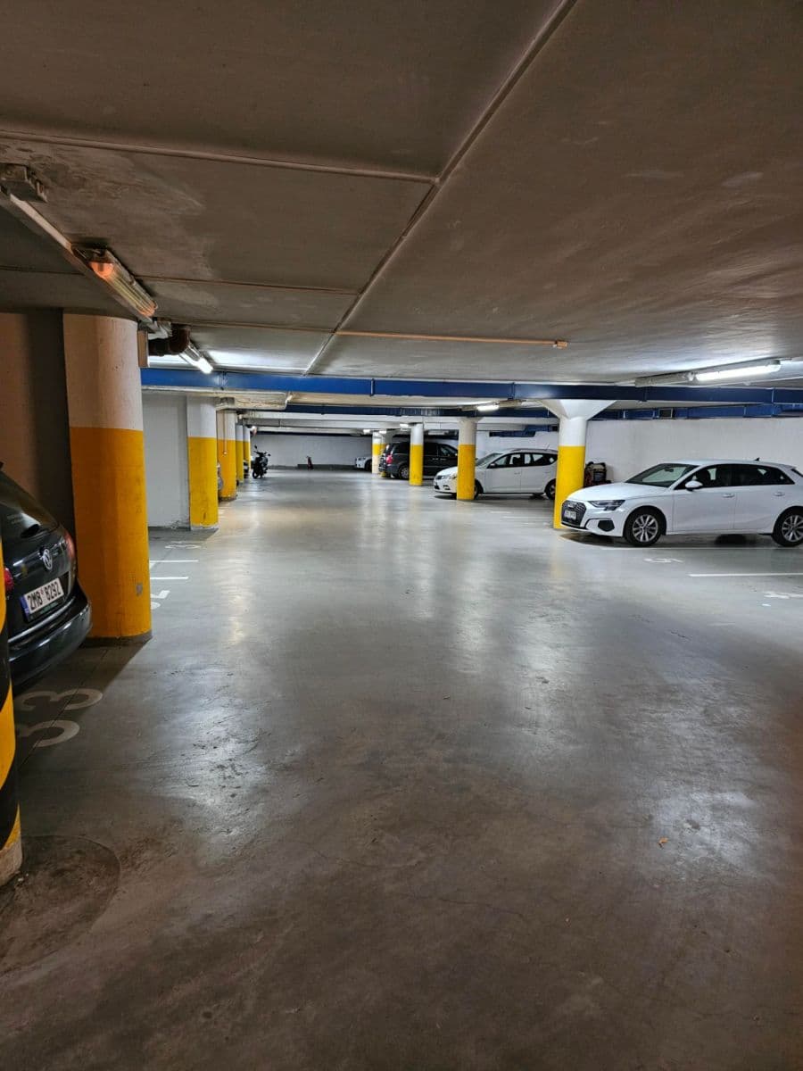 Pronájem garáže 13 m², Bratří Dohalských, Praha, Praha Pronájem garáže 13 m², Bratří Dohalských, Praha, Praha