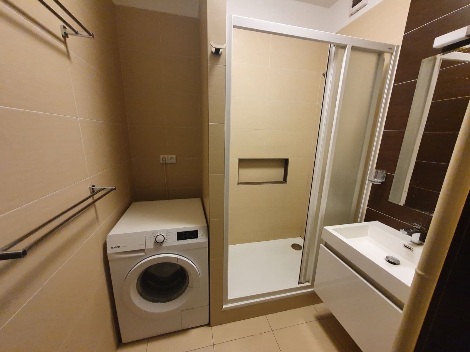Pronájem bytu 2+1 55 m², Měchenická, Praha, Praha Pronájem bytu 2+1 55 m², Měchenická, Praha, Praha