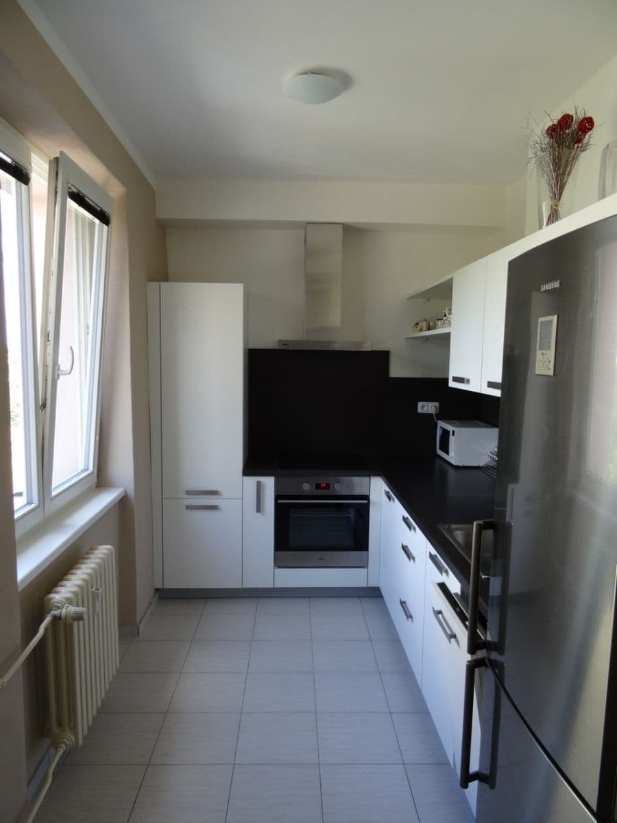 Pronájem bytu 2+1 55 m², Měchenická, Praha, Praha Pronájem bytu 2+1 55 m², Měchenická, Praha, Praha