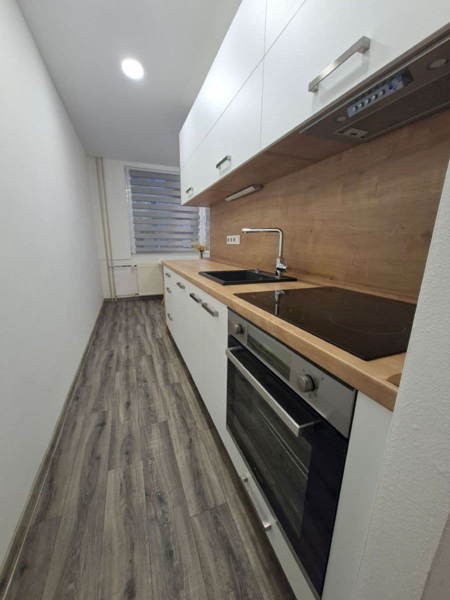 Pronájem bytu 2+1 61 m², Česká, Prachatice, Jihočeský kraj Pronájem bytu 2+1 61 m², Česká, Prachatice, Jihočeský kraj