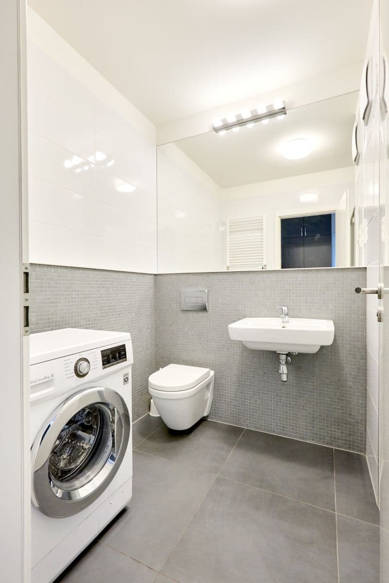 Pronájem bytu 2+kk 40 m², Novovysočanská, Praha, Praha Pronájem bytu 2+kk 40 m², Novovysočanská, Praha, Praha