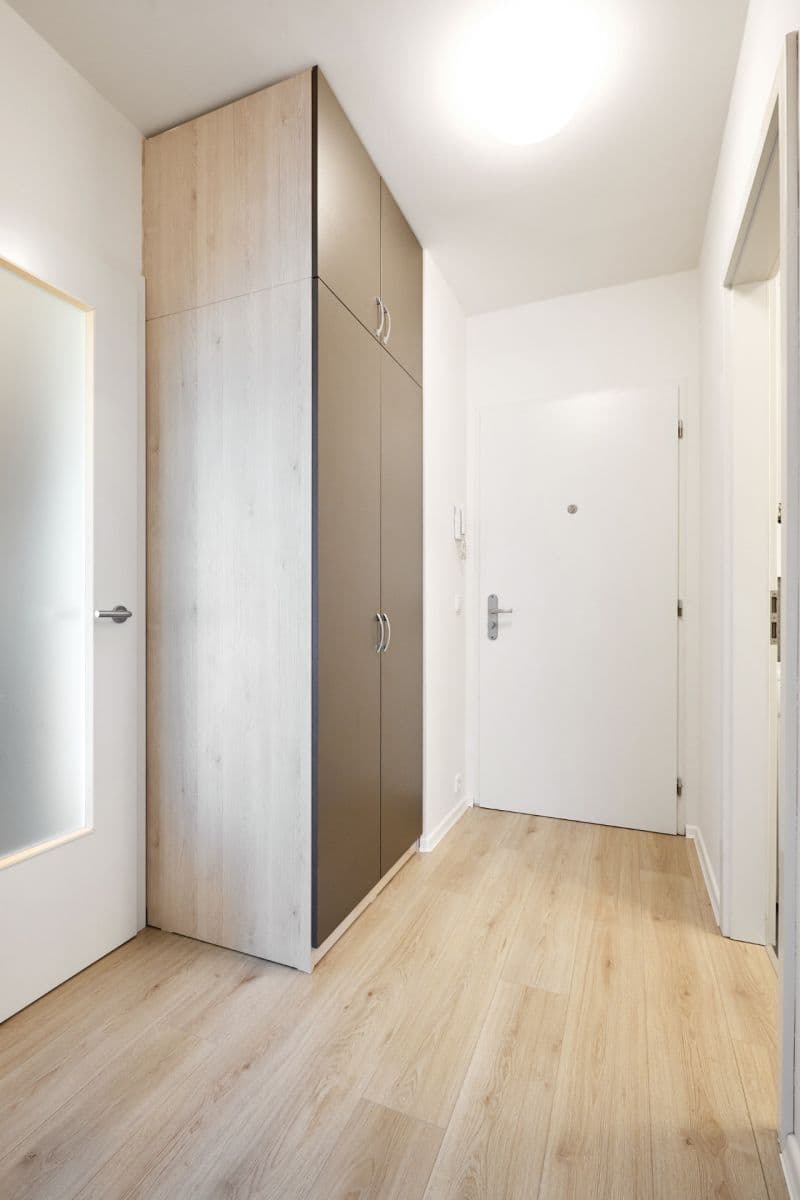 Pronájem bytu 2+kk 40 m², Novovysočanská, Praha, Praha Pronájem bytu 2+kk 40 m², Novovysočanská, Praha, Praha