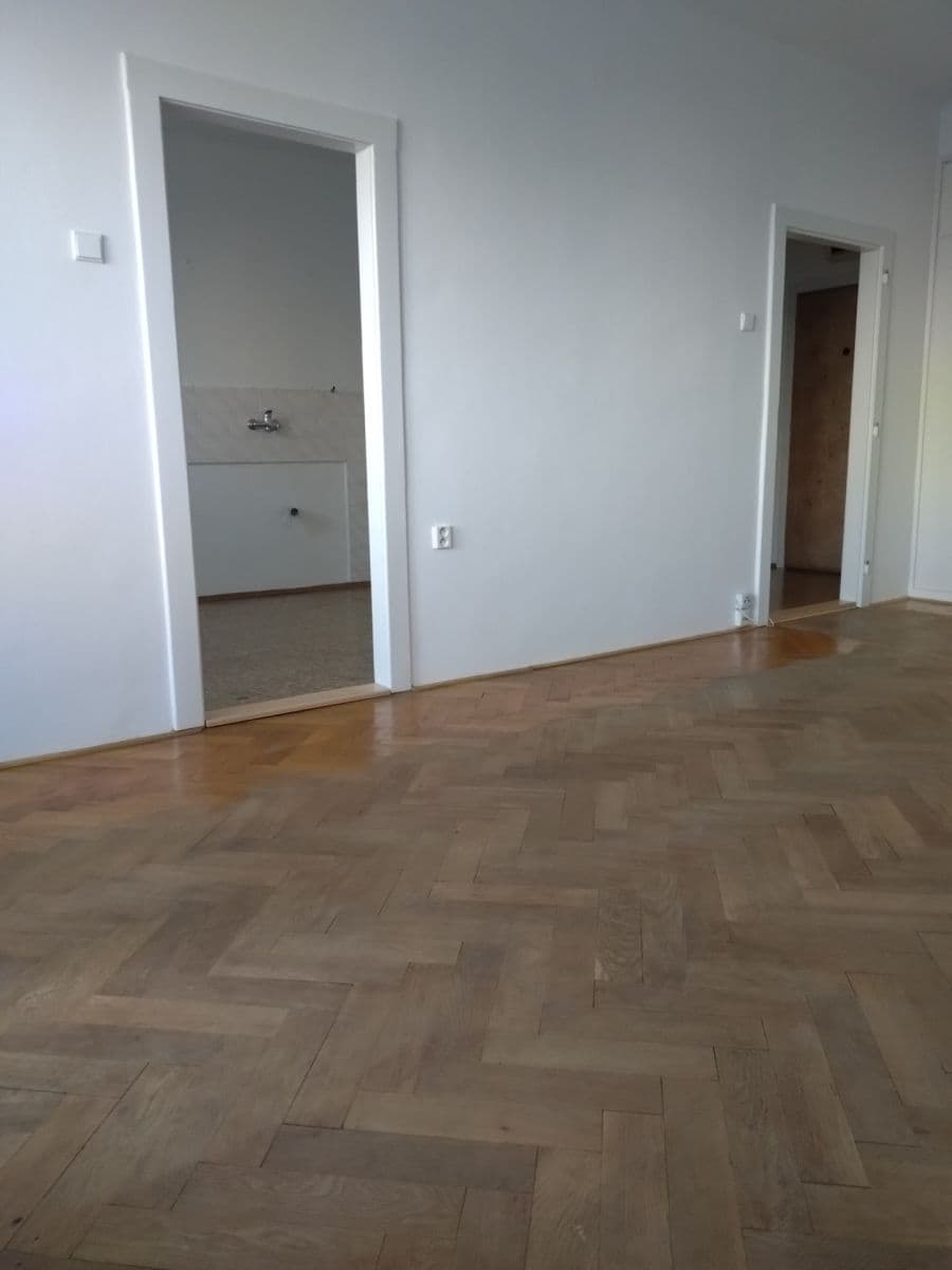 Prodej bytu 2+1 60 m², třída Tomáše Bati, Zlín, Zlínský kraj Prodej bytu 2+1 60 m², třída Tomáše Bati, Zlín, Zlínský kraj