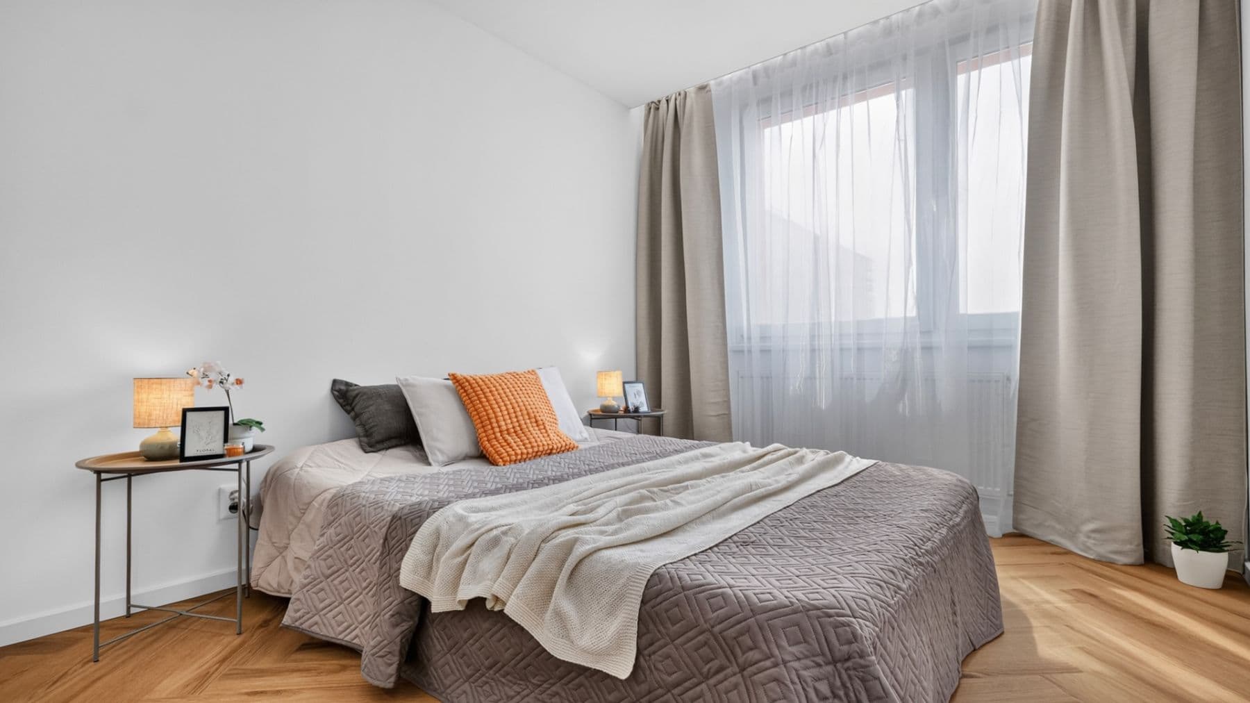 Prodej bytu 2+kk 45 m², Zelenohorská, Praha, Praha Prodej bytu 2+kk 45 m², Zelenohorská, Praha, Praha