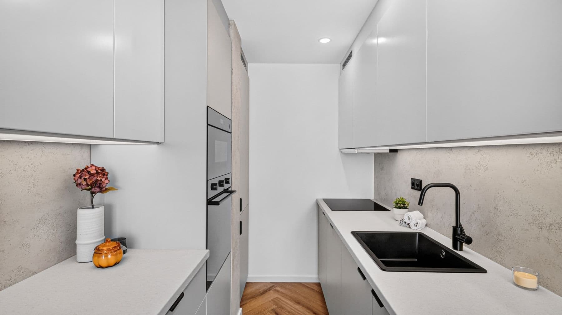 Prodej bytu 2+kk 45 m², Zelenohorská, Praha, Praha Prodej bytu 2+kk 45 m², Zelenohorská, Praha, Praha