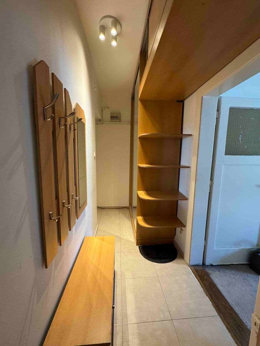 Prodej bytu 1+kk 32 m², Plzeňská, Praha, Praha Prodej bytu 1+kk 32 m², Plzeňská, Praha, Praha