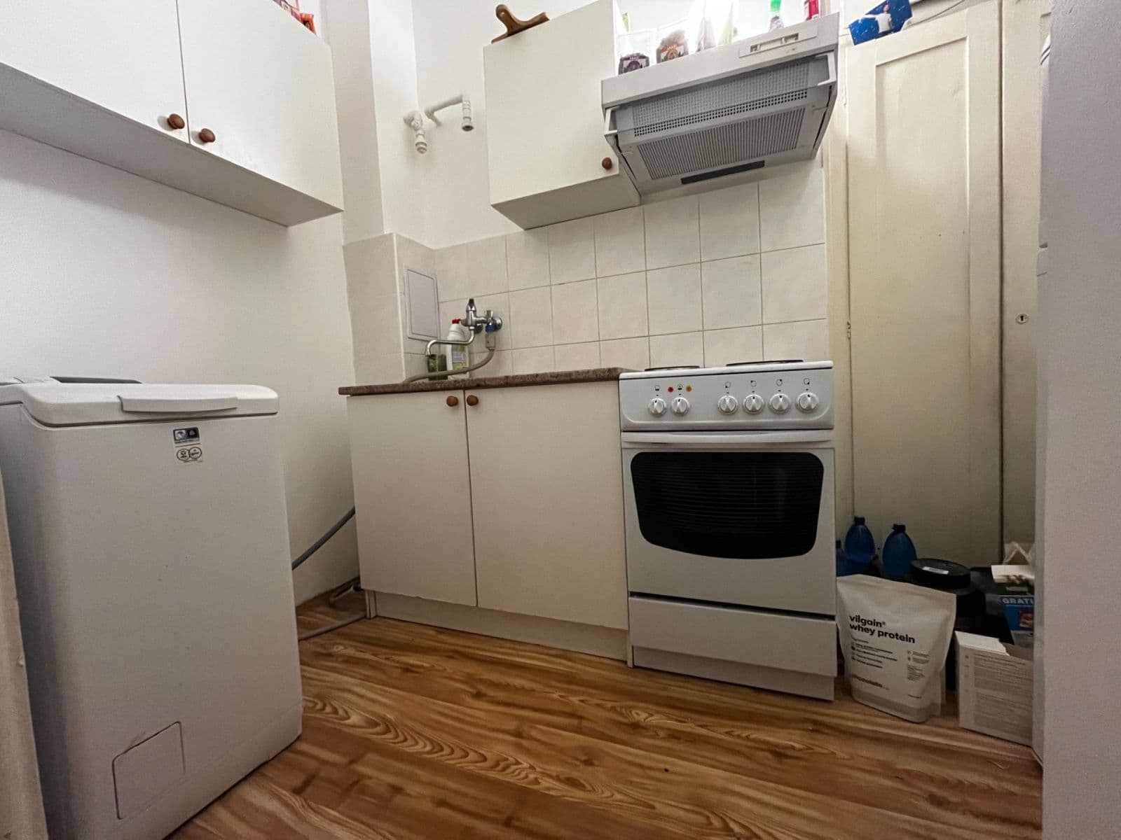 Pronájem bytu 1+kk 32 m², Pobřežní, Praha, Praha Pronájem bytu 1+kk 32 m², Pobřežní, Praha, Praha