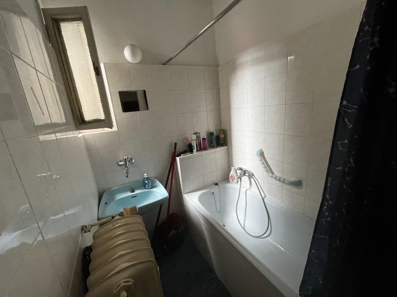 Pronájem bytu 1+kk 32 m², Pobřežní, Praha, Praha Pronájem bytu 1+kk 32 m², Pobřežní, Praha, Praha