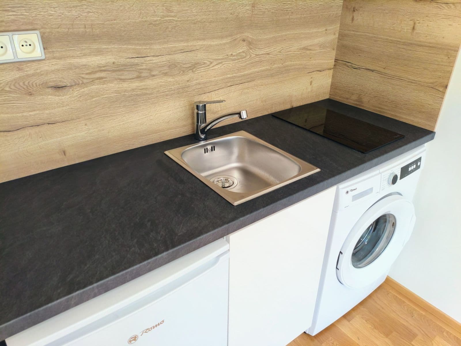 Pronájem bytu 1+kk 24 m², U Zličína, Praha, Praha Pronájem bytu 1+kk 24 m², U Zličína, Praha, Praha