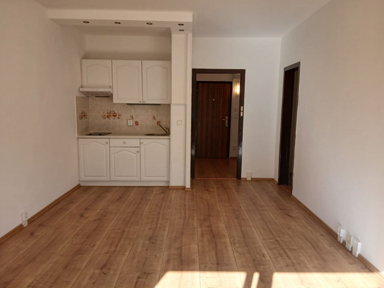 Prodej bytu 1+kk 29 m², Daškova, Praha, Praha Prodej bytu 1+kk 29 m², Daškova, Praha, Praha