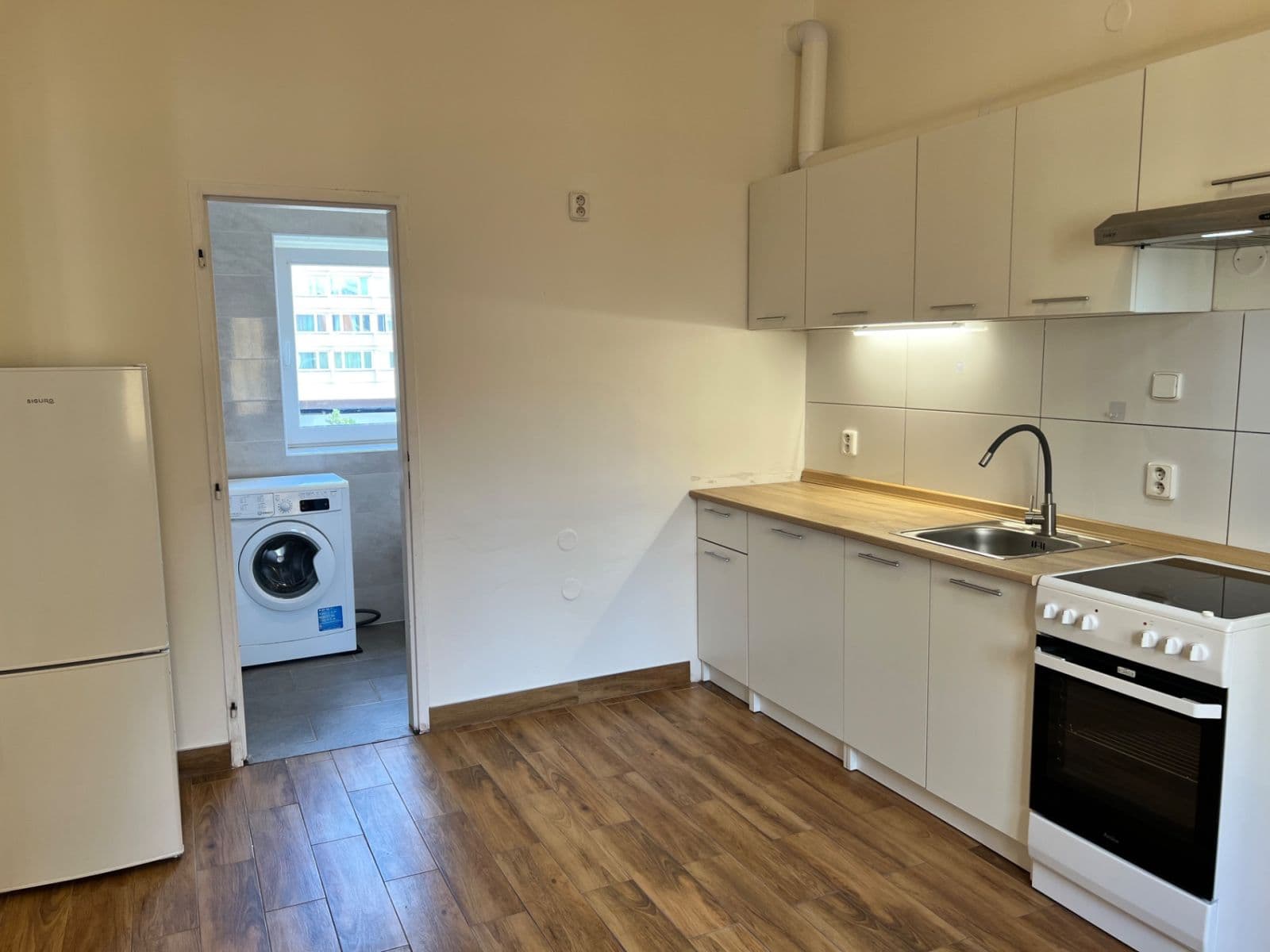 Pronájem bytu 1+1 38 m², Sokolovská, Praha, Praha Pronájem bytu 1+1 38 m², Sokolovská, Praha, Praha