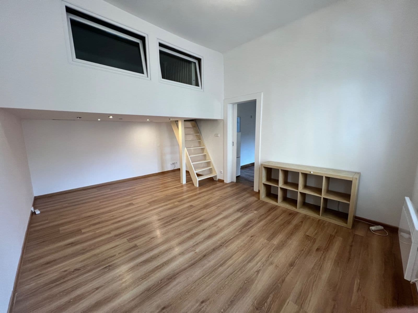 Pronájem bytu 1+1 38 m², Sokolovská, Praha, Praha Pronájem bytu 1+1 38 m², Sokolovská, Praha, Praha