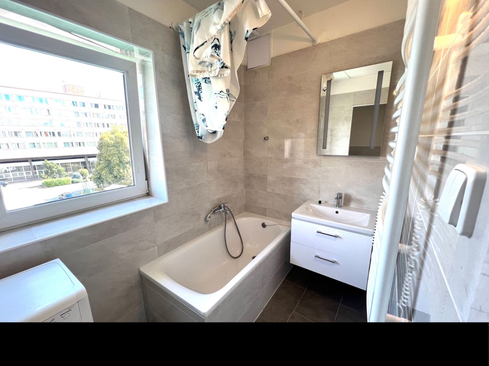 Pronájem bytu 1+1 38 m², Sokolovská, Praha, Praha Pronájem bytu 1+1 38 m², Sokolovská, Praha, Praha