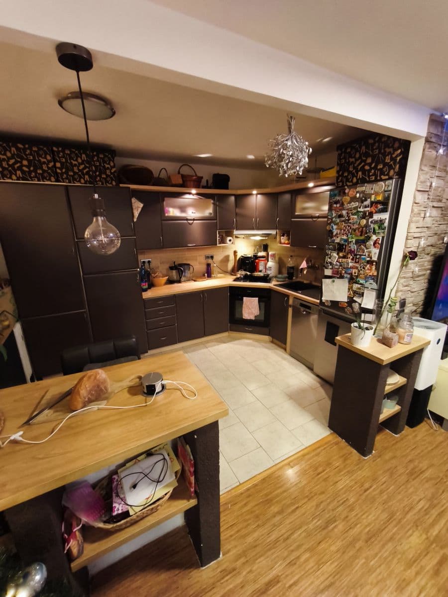 Pronájem bytu 3+kk 77 m², Ležáků, Pardubice, Pardubický kraj Pronájem bytu 3+kk 77 m², Ležáků, Pardubice, Pardubický kraj