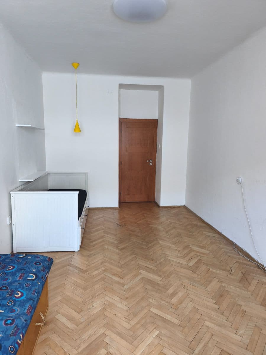 Pronájem bytu 3+1 87 m², V Mezihoří, Praha, Praha Pronájem bytu 3+1 87 m², V Mezihoří, Praha, Praha
