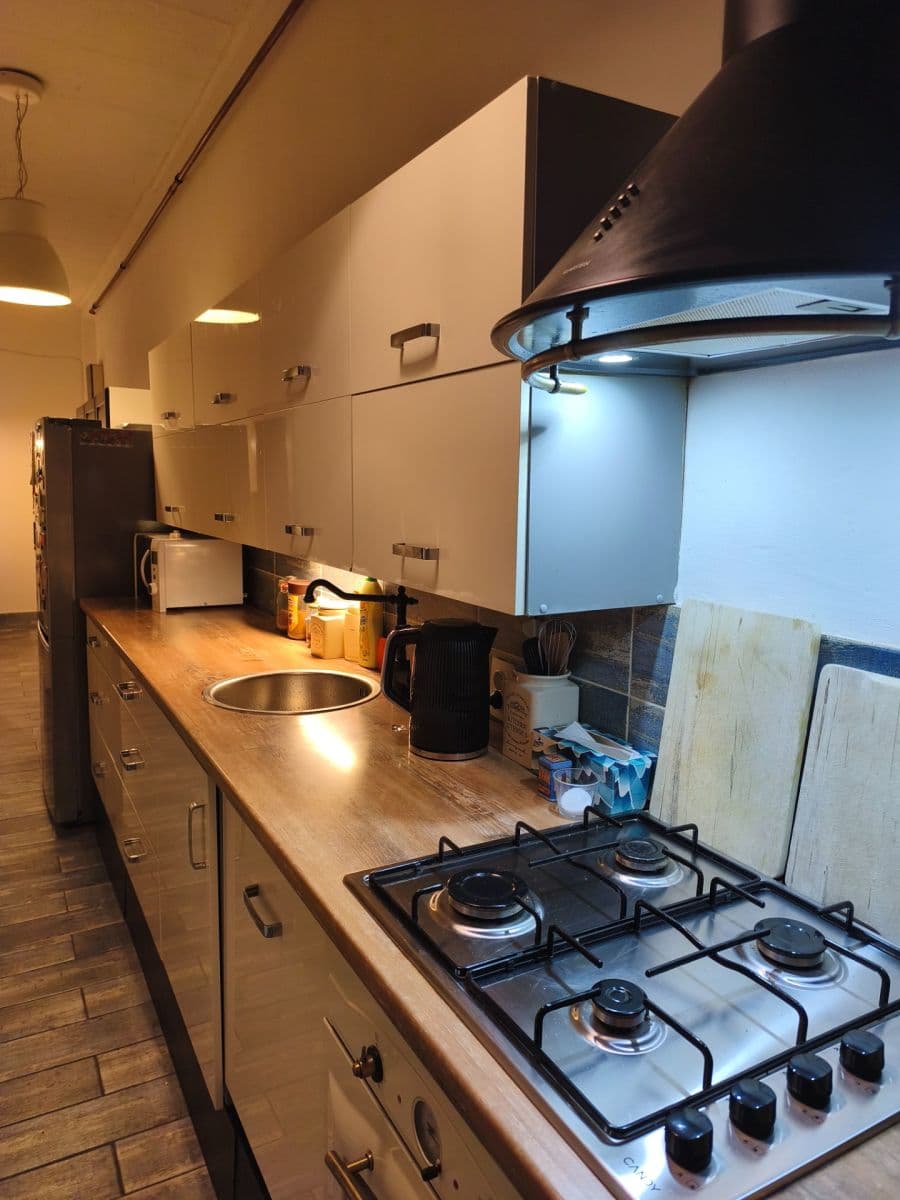 Pronájem bytu 3+1 87 m², V Mezihoří, Praha, Praha Pronájem bytu 3+1 87 m², V Mezihoří, Praha, Praha