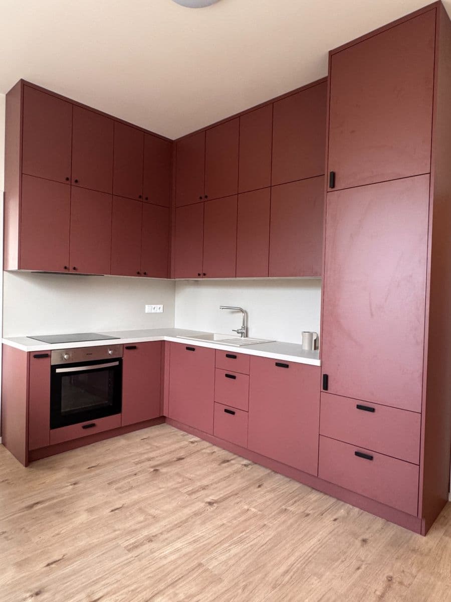 Pronájem bytu 2+kk 45 m², 5. května, Praha, Praha Pronájem bytu 2+kk 45 m², 5. května, Praha, Praha