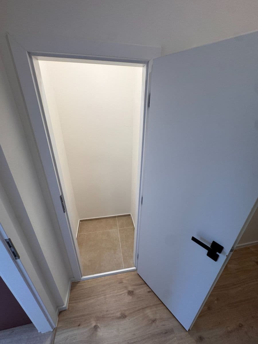 Pronájem bytu 2+kk 45 m², 5. května, Praha, Praha Pronájem bytu 2+kk 45 m², 5. května, Praha, Praha