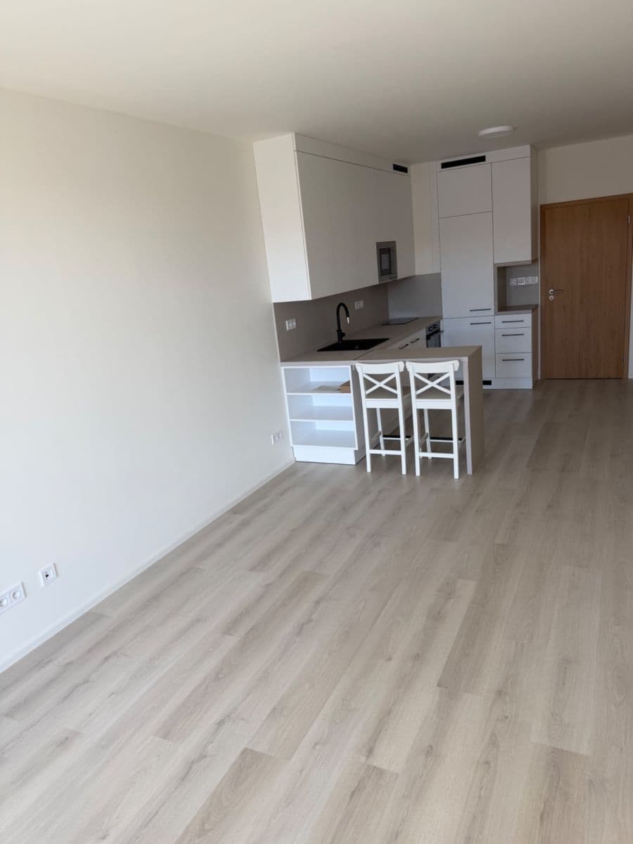 Pronájem bytu 1+kk 35 m², Dornych, Brno, Jihomoravský kraj Pronájem bytu 1+kk 35 m², Dornych, Brno, Jihomoravský kraj