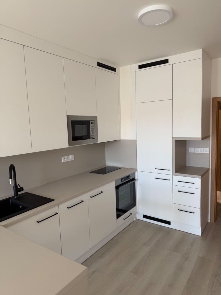 Pronájem bytu 1+kk 35 m², Dornych, Brno, Jihomoravský kraj Pronájem bytu 1+kk 35 m², Dornych, Brno, Jihomoravský kraj