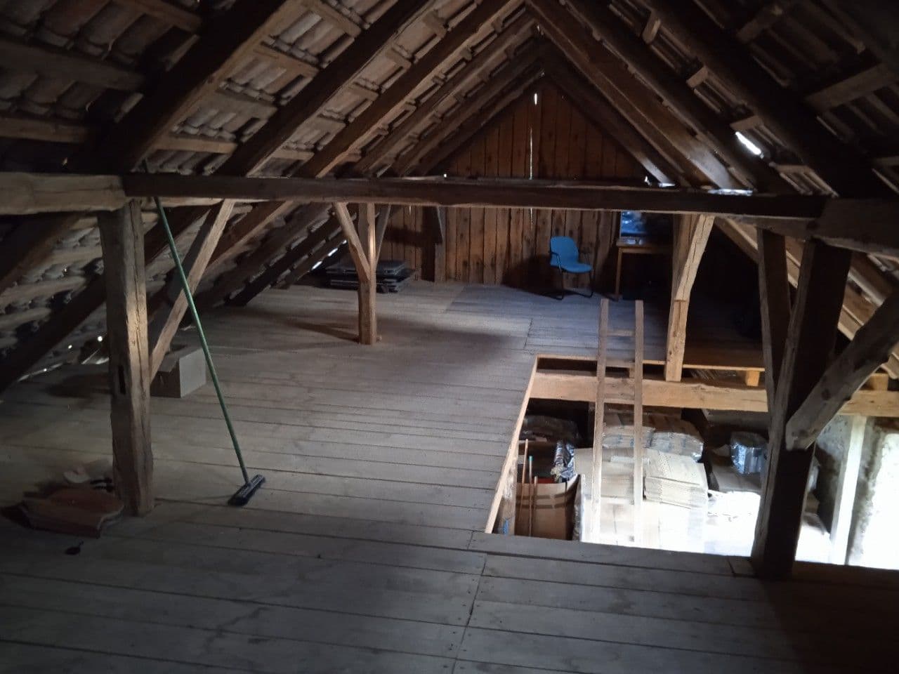 Prodej nebytového prostoru 100 m², Slověnice, Středočeský kraj Prodej nebytového prostoru 100 m², Slověnice, Středočeský kraj