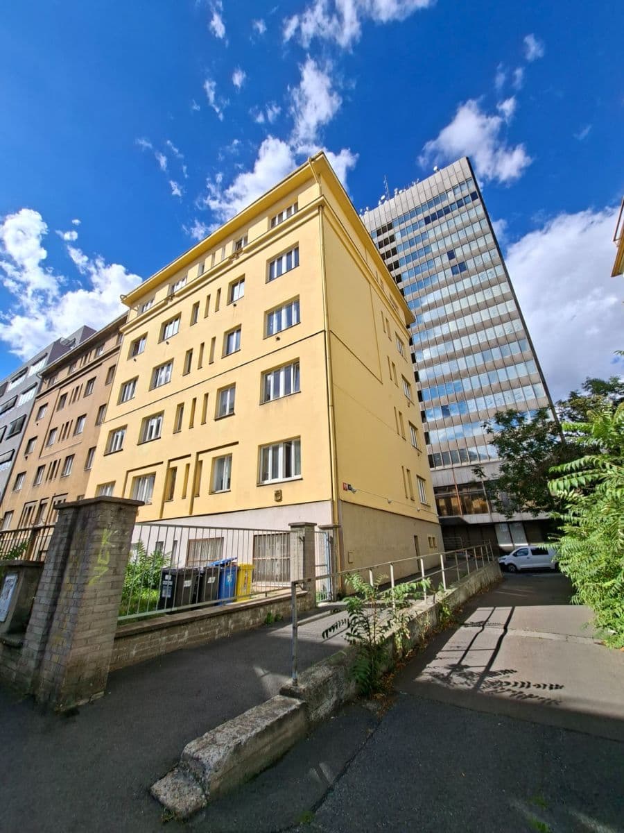Prodej bytu 2+1 64 m², Kouřimská, Praha, Praha Prodej bytu 2+1 64 m², Kouřimská, Praha, Praha