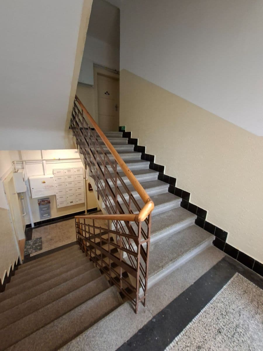 Prodej bytu 2+1 64 m², Kouřimská, Praha, Praha Prodej bytu 2+1 64 m², Kouřimská, Praha, Praha