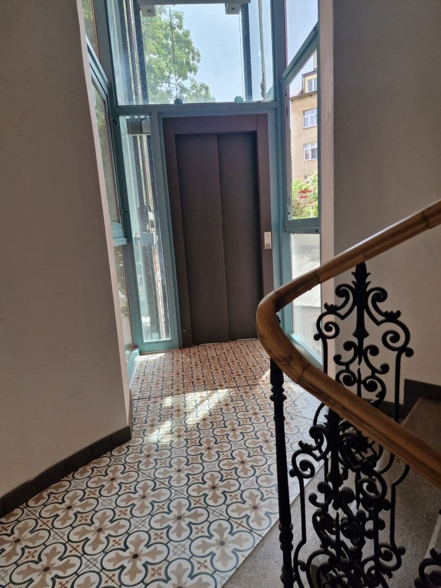 Pronájem bytu 2+kk 47 m², Svornosti, Praha, Praha Pronájem bytu 2+kk 47 m², Svornosti, Praha, Praha