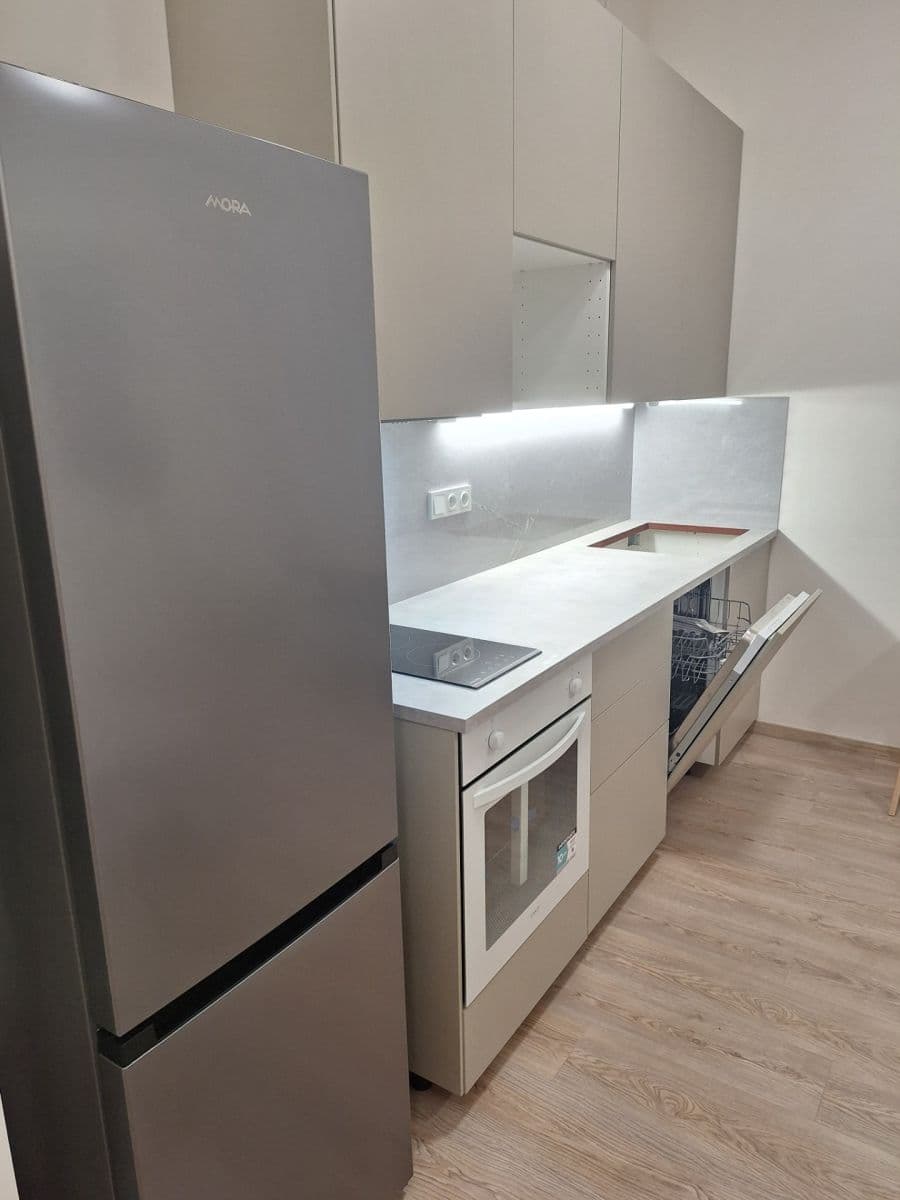 Pronájem bytu 2+kk 32 m², Arnošta Staňka, Praha, Praha Pronájem bytu 2+kk 32 m², Arnošta Staňka, Praha, Praha