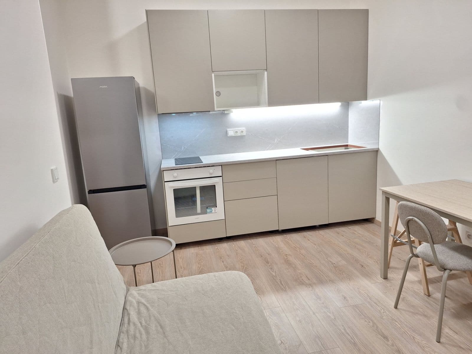 Pronájem bytu 2+kk 32 m², Arnošta Staňka, Praha, Praha Pronájem bytu 2+kk 32 m², Arnošta Staňka, Praha, Praha