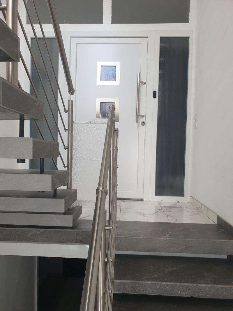 Prodej domu 242 m², pozemek 451 m², Friedrichsdorf, Hessen Prodej domu 242 m², pozemek 451 m², Friedrichsdorf, Hessen
