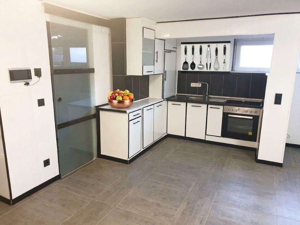 Prodej domu 242 m², pozemek 451 m², Friedrichsdorf, Hessen Prodej domu 242 m², pozemek 451 m², Friedrichsdorf, Hessen