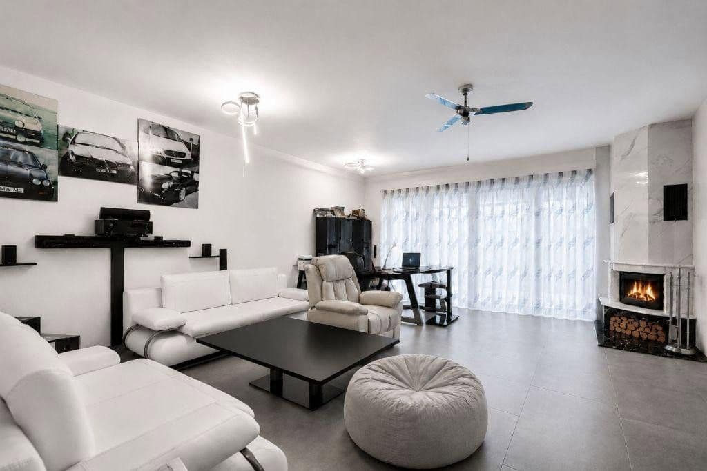 Prodej domu 242 m², pozemek 451 m², Friedrichsdorf, Hessen Prodej domu 242 m², pozemek 451 m², Friedrichsdorf, Hessen