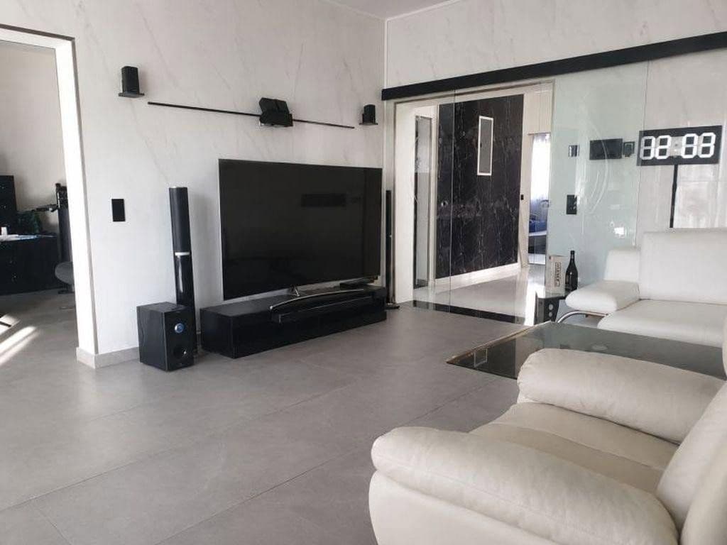 Prodej domu 242 m², pozemek 451 m², Friedrichsdorf, Hessen Prodej domu 242 m², pozemek 451 m², Friedrichsdorf, Hessen