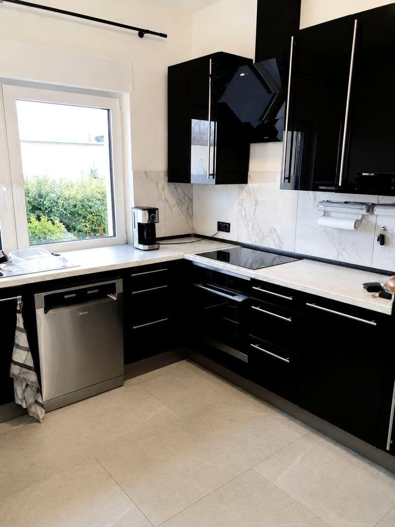 Prodej domu 242 m², pozemek 451 m², Friedrichsdorf, Hessen Prodej domu 242 m², pozemek 451 m², Friedrichsdorf, Hessen