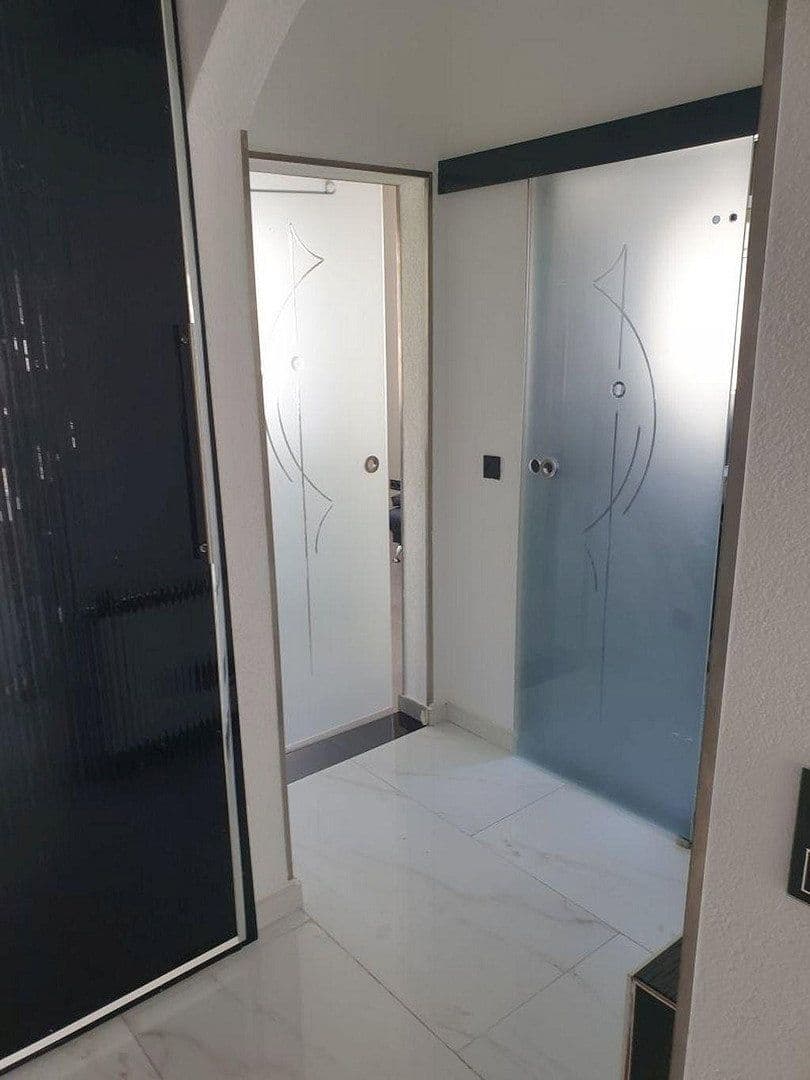 Prodej domu 242 m², pozemek 451 m², Friedrichsdorf, Hessen Prodej domu 242 m², pozemek 451 m², Friedrichsdorf, Hessen