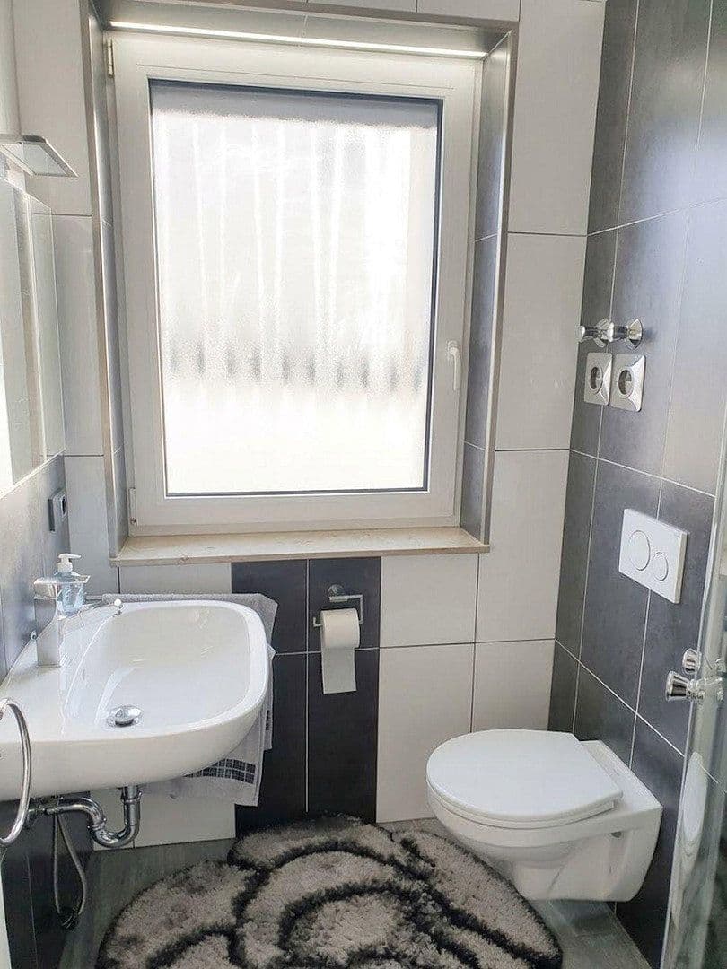 Prodej domu 242 m², pozemek 451 m², Friedrichsdorf, Hessen Prodej domu 242 m², pozemek 451 m², Friedrichsdorf, Hessen