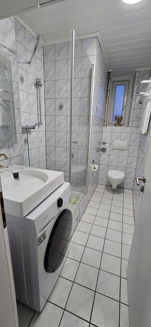 Pronájem bytu 1+1 32 m², Duisburgerstraße 22, Stuttgart, Bádensko-Württembersko Pronájem bytu 1+1 32 m², Duisburgerstraße 22, Stuttgart, Bádensko-Württembersko