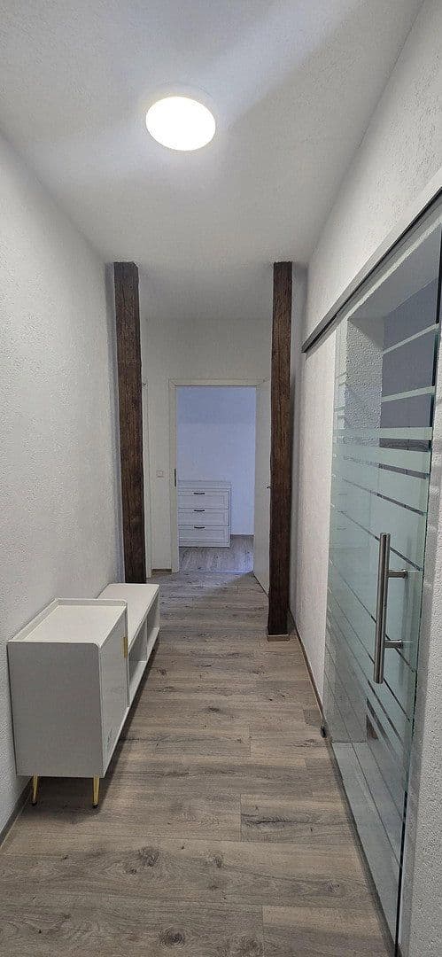 Pronájem bytu 1+1 32 m², Duisburgerstraße 22, Stuttgart, Bádensko-Württembersko Pronájem bytu 1+1 32 m², Duisburgerstraße 22, Stuttgart, Bádensko-Württembersko