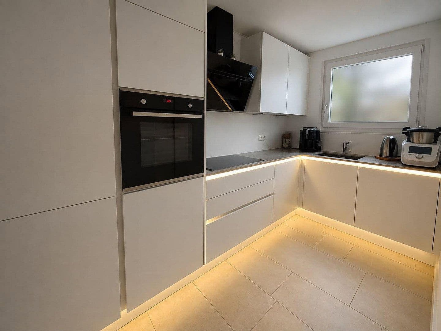 Prodej domu 125 m², pozemek 125 m², Abstatt, Bádensko-Württembersko Prodej domu 125 m², pozemek 125 m², Abstatt, Bádensko-Württembersko