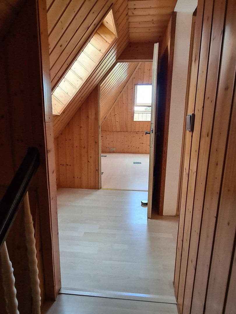 Pronájem domu 159 m², pozemek 575 m², Velbert, Severní Porýní-Vestfálsko Pronájem domu 159 m², pozemek 575 m², Velbert, Severní Porýní-Vestfálsko